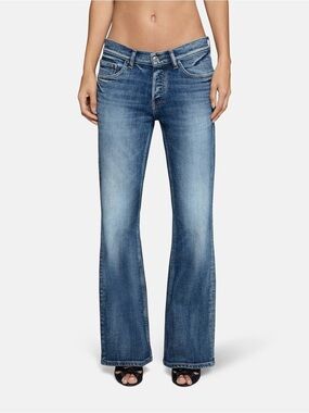EB Denim Miley Slouchy Jeans in Medium Blue Wash